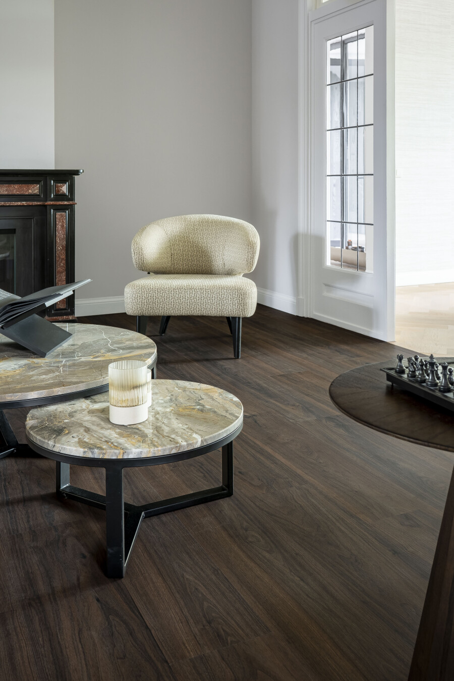 HTG_63f3495-Brandshoot_Bavel_Walnut_HR_44